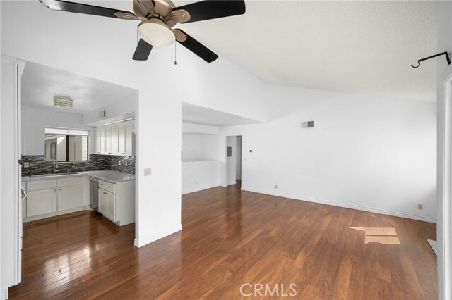 Building Photo - 10475 Newhome Ave