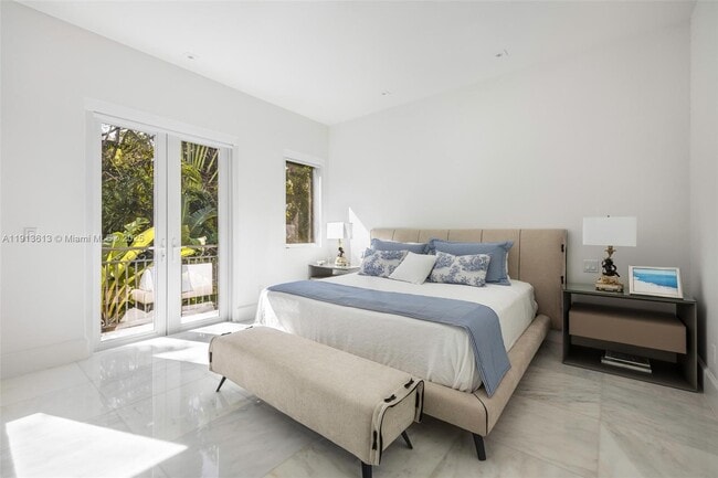 Building Photo - 2760 Brickell Ct