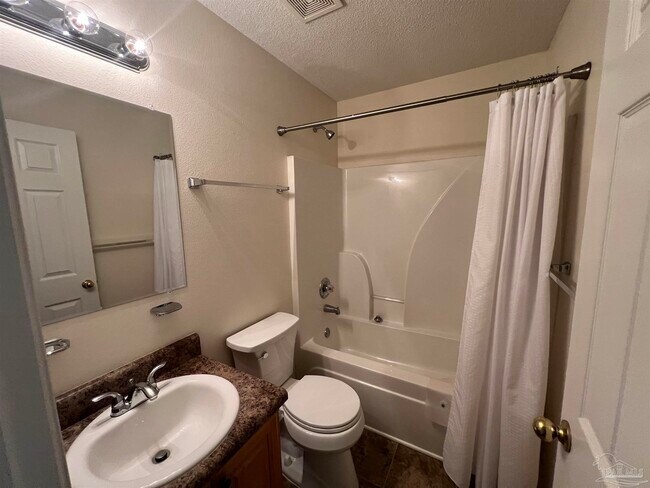 Building Photo - 8921 Camshire Cir