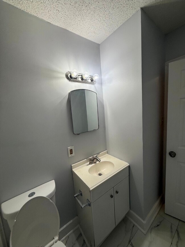 Building Photo - 3221 Wolfe St