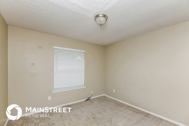 Building Photo - 6800 Penhurst Dr