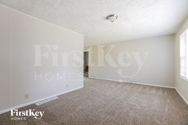 Building Photo - 8405 E 47th St