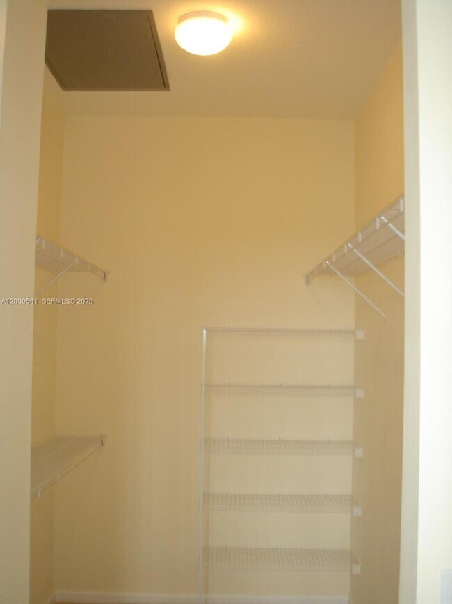 Building Photo - 4404 SW 160th Ave