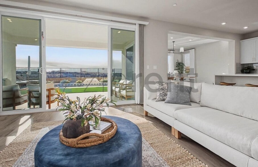 Building Photo - 1579 Seneca Cir