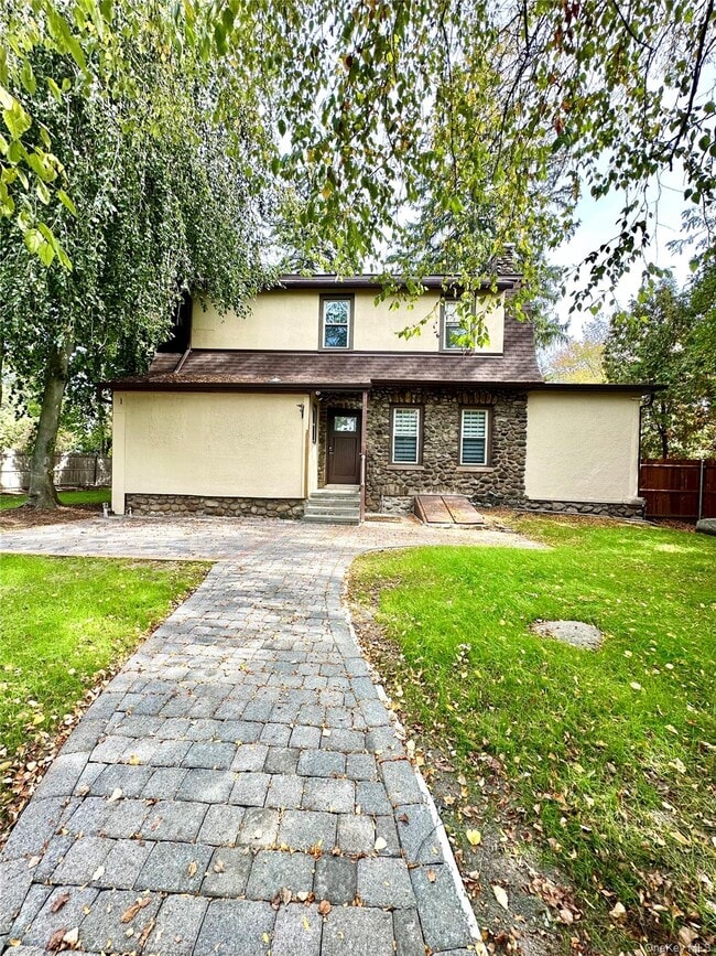 Primary Photo - 283 N Middletown Rd