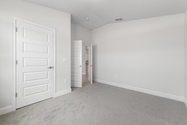 Building Photo - 618 Tanaro Ln