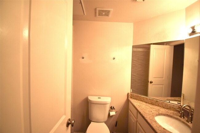 Building Photo - 1117 Malone St