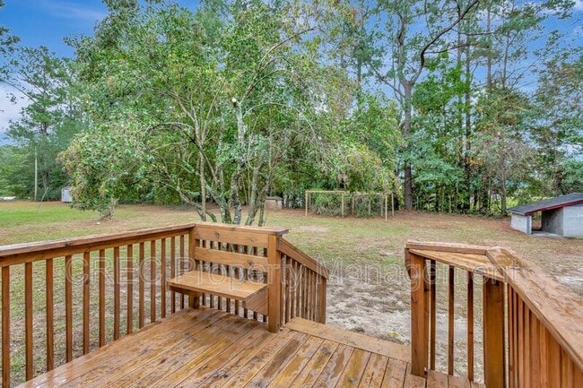 Building Photo - 417 Joy Dr