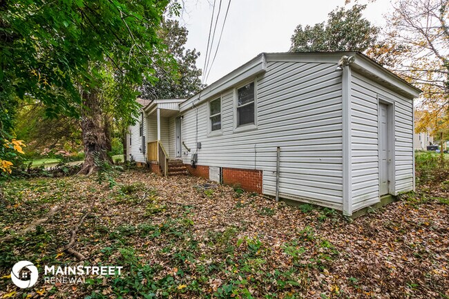 Building Photo - 2408 Marlowe Ave