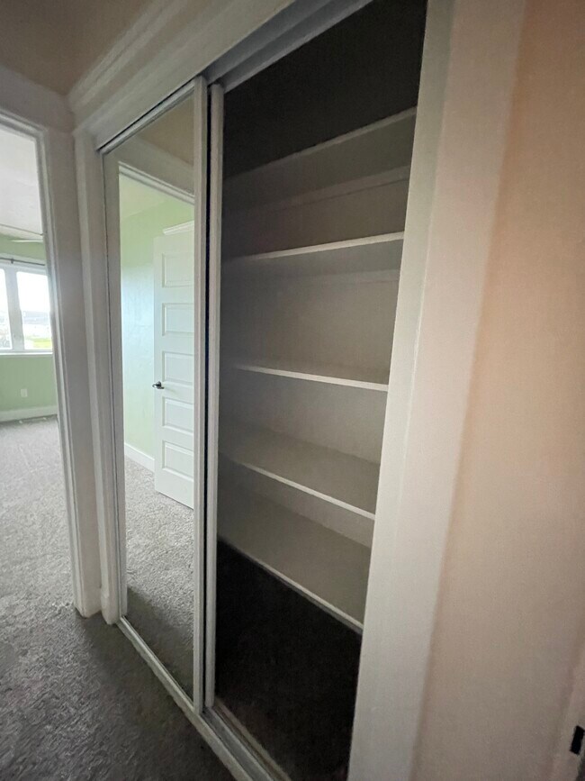 Building Photo - 2009 Autumn Ln