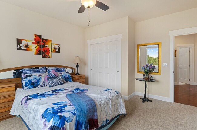 Building Photo - 3-bedroom, 2-bathroom home featuring an op...