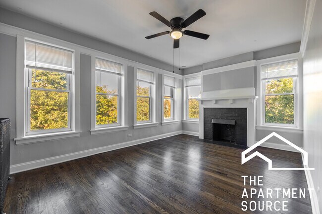 Building Photo - 6259 N Lakewood Ave