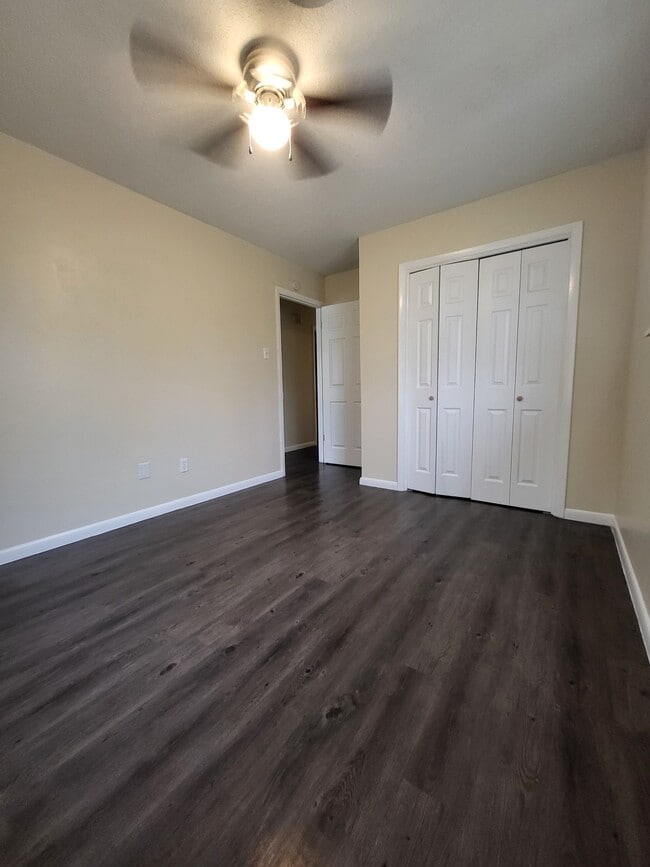 Building Photo - 1608 Linda Ln