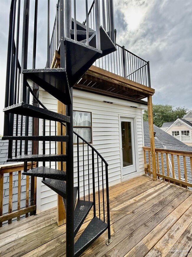 Building Photo - 1717 Yates Ave