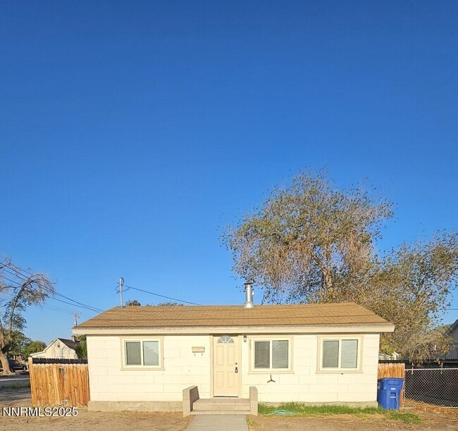 Primary Photo - 702 Wildes St