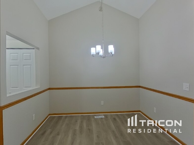 Building Photo - 2836 Garden Dr