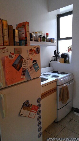 Building Photo - 833 Beacon St