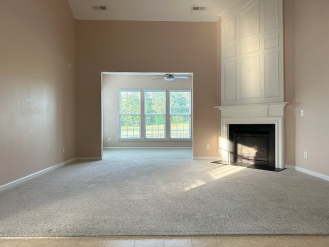 Building Photo - Charming Wakefield Home with First-Floor B...