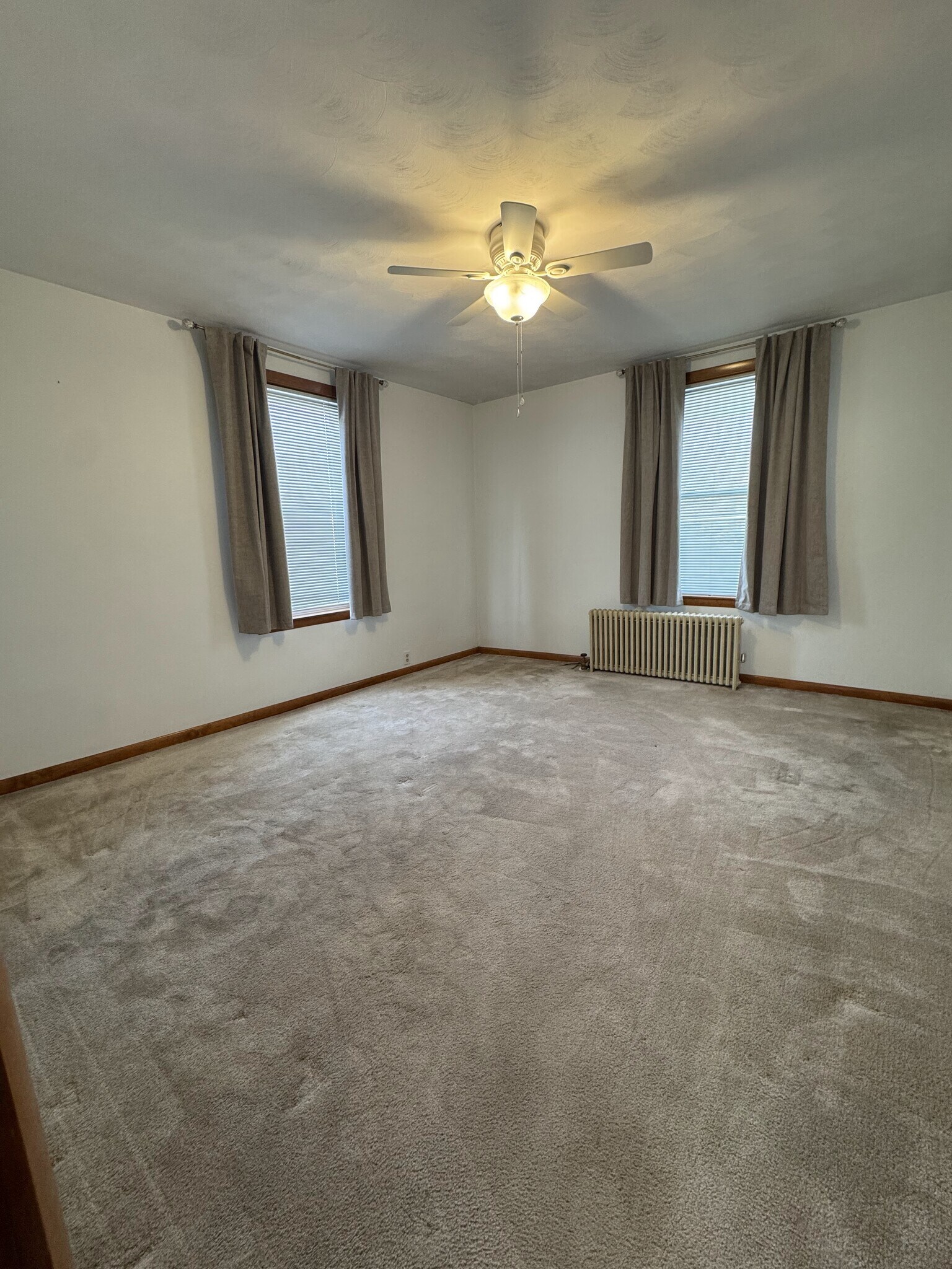 Primary - 4 Rutland St