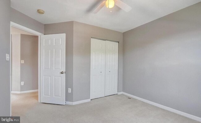 Building Photo - 1709 Hayle Dr