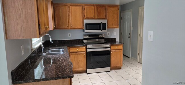 Building Photo - 4520 Cedar Forest Rd
