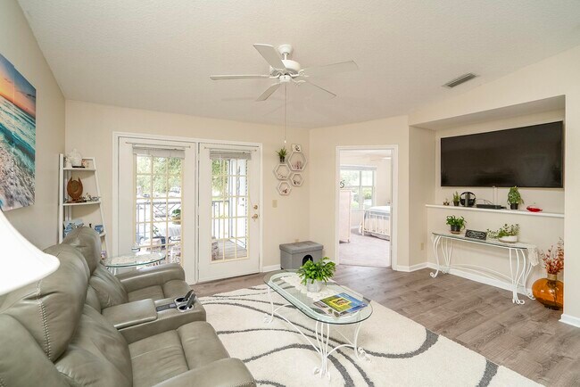 Building Photo - 11201 Harbour Vista Cir