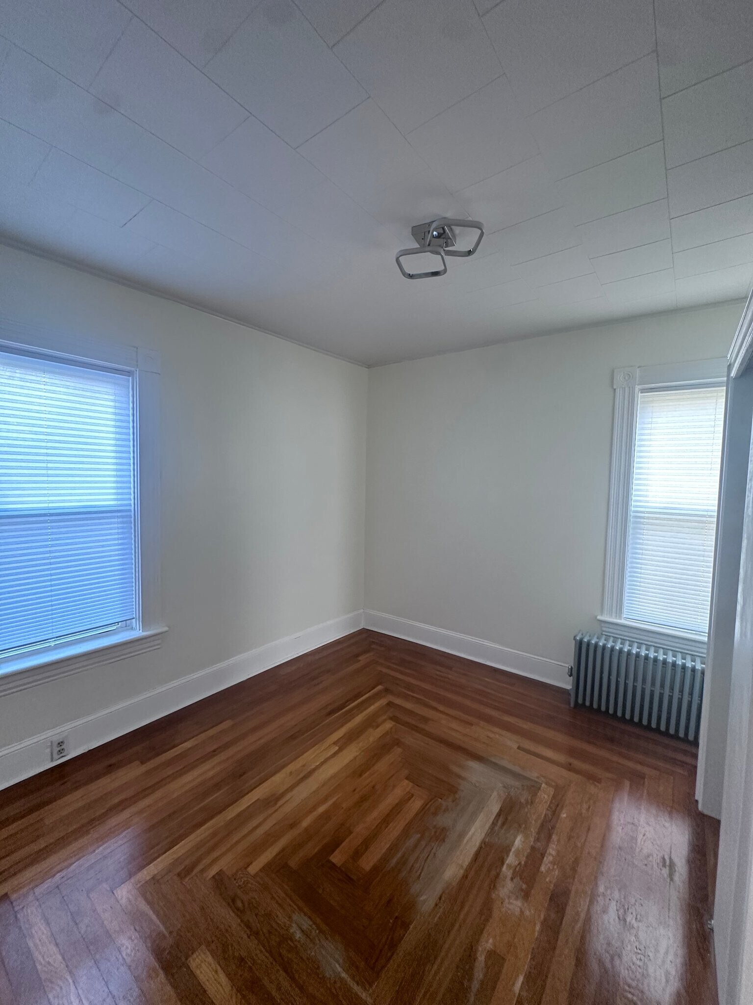 Building Photo - 200 Ballou St