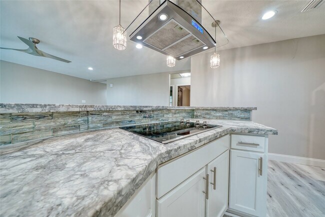 Building Photo - 4406 Mallard Dr