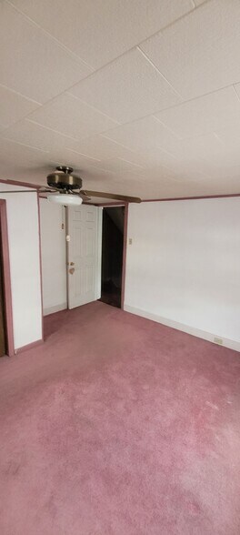 Building Photo - 470 North St