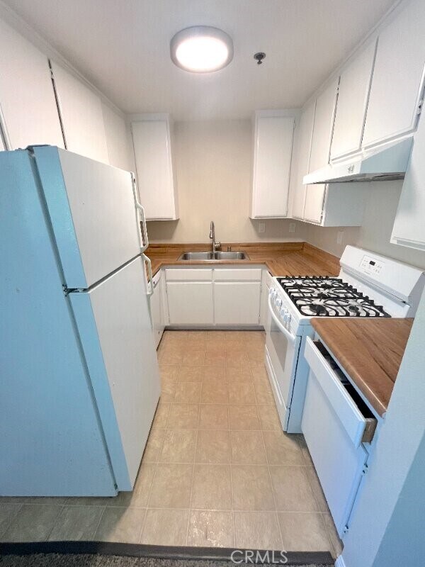 Building Photo - 248 W Avenida Palizada