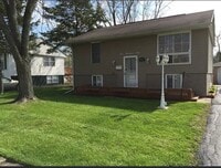 Building Photo - 101 N Cedar Ln