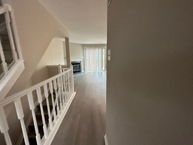 Building Photo - Charming 3 Bedroom/2.5 Bathroom Townhome with Attached Garage in Reisterstown, MD!