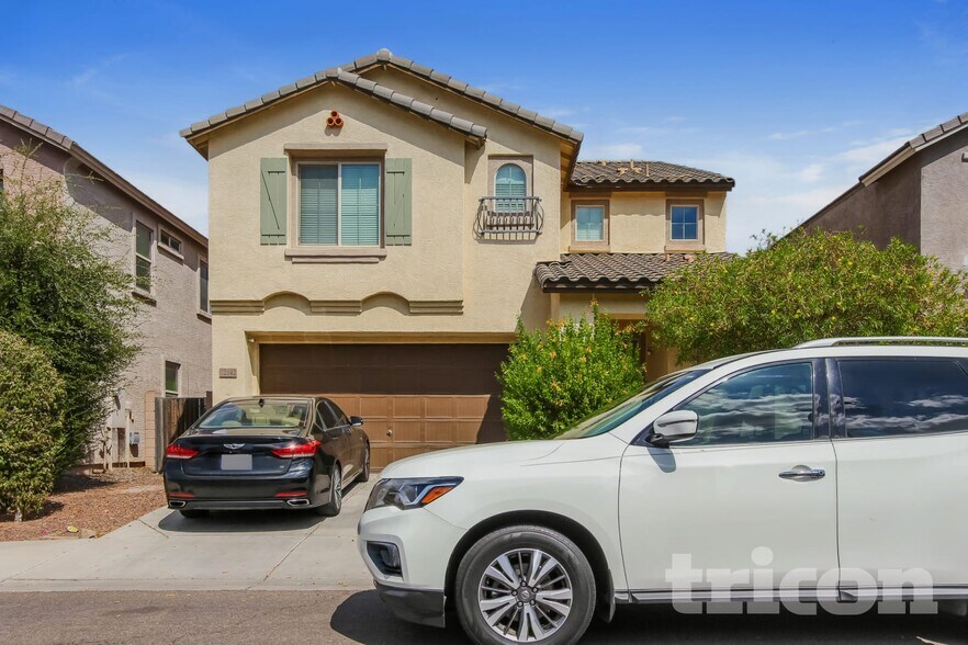 Primary Photo - 12042 W Fillmore St