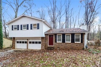 Building Photo - 917 Chartley Dr SW