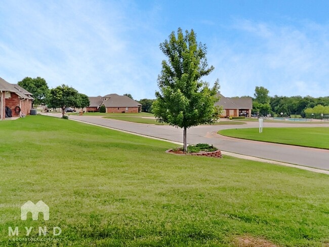 Building Photo - 509 Texoma Dr