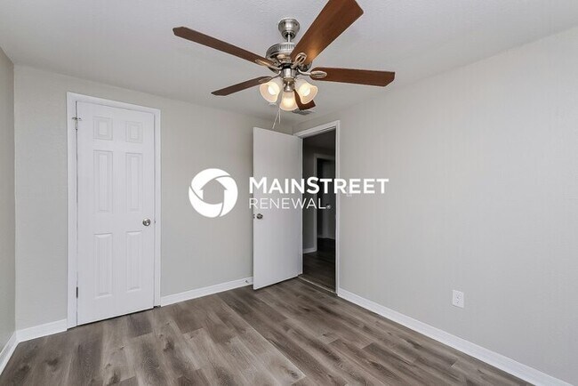 Building Photo - 3 Bedroom Pet-Friendly Home in New Port Richey, FL with Main Street Renewal