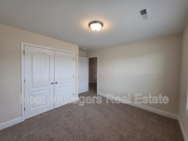 Building Photo - 2418 Cedar Rdg Ct