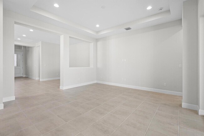 Building Photo - 14200 Lacebark