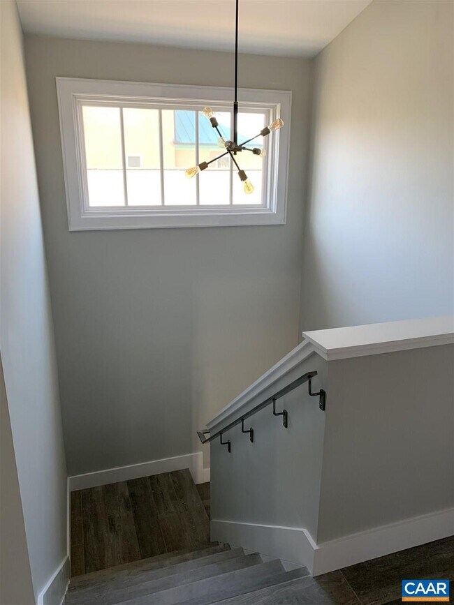 Building Photo - 808 Elliott Ave