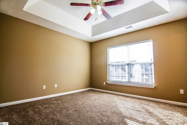 Building Photo - 8 Sunfield Ct