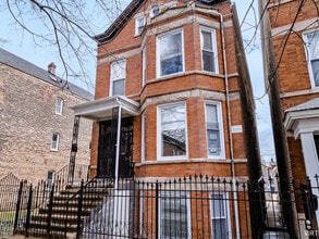 Building Photo - 2253 S Whipple St