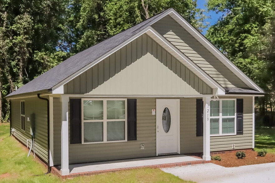 Building Photo - 1213 Milton Ave