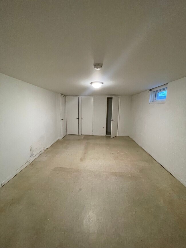 Building Photo - 765 Grove St