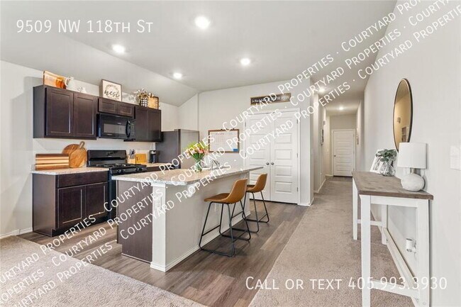 Building Photo - 9509 NW 118th St