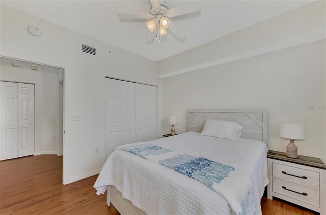 Building Photo - 5459 Bentgrass Dr