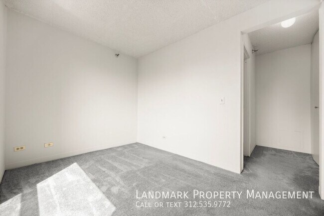 Building Photo - 200 N Dearborn St