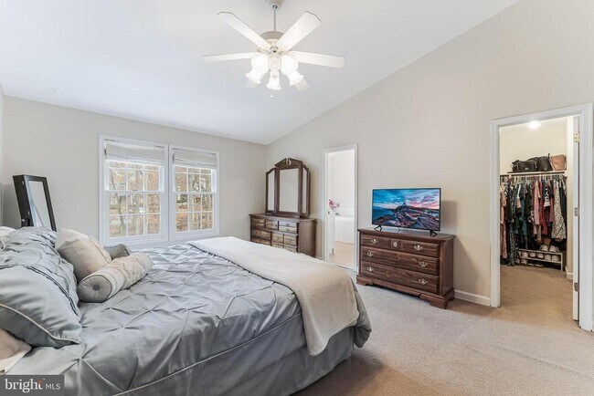 Building Photo - 12165 Abbey Glen Ct