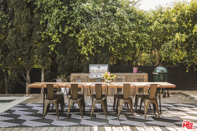 Building Photo - 12662 Rose Ave