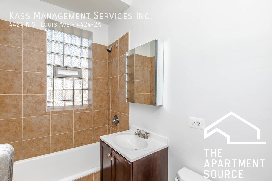 Building Photo - 4424 N Saint Louis Ave