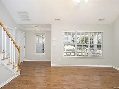Building Photo - 229 Amir Cir